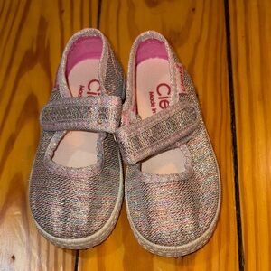Cienta Girl’s Silver Shoes Size 22/6
